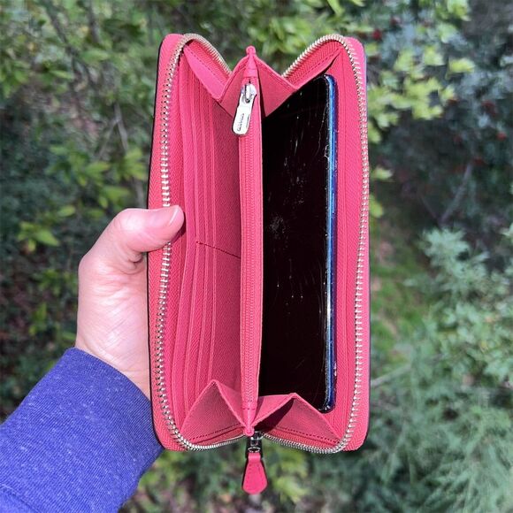 COACH Long Zip-Around Wallet Pink Embossed Leather w Gold Hardware AUTHENTIC - Picture 4 of 8